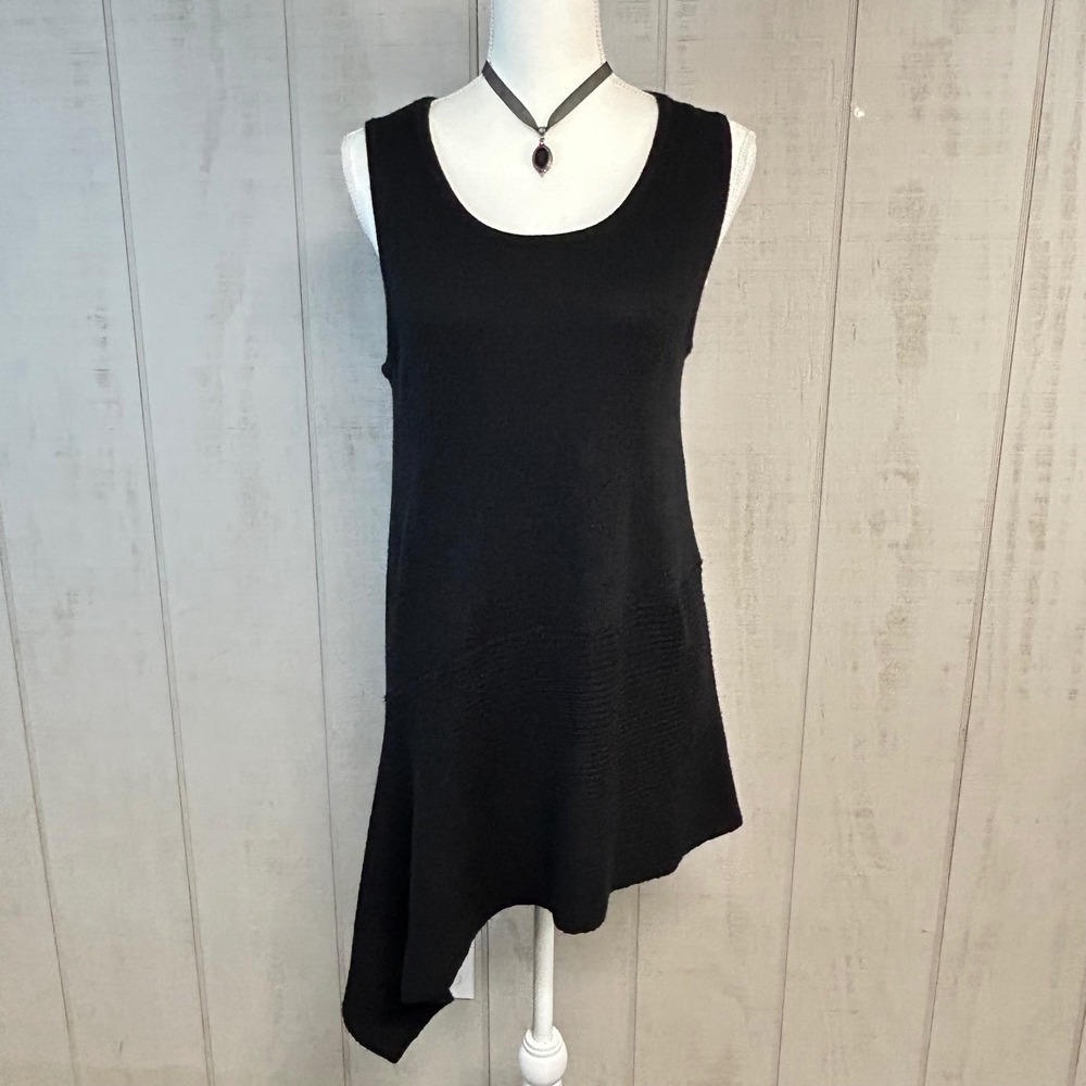 The Limited Womens Asymmetric Tunic Top Size‎ M Black Knit Sleeveless Lagenlook